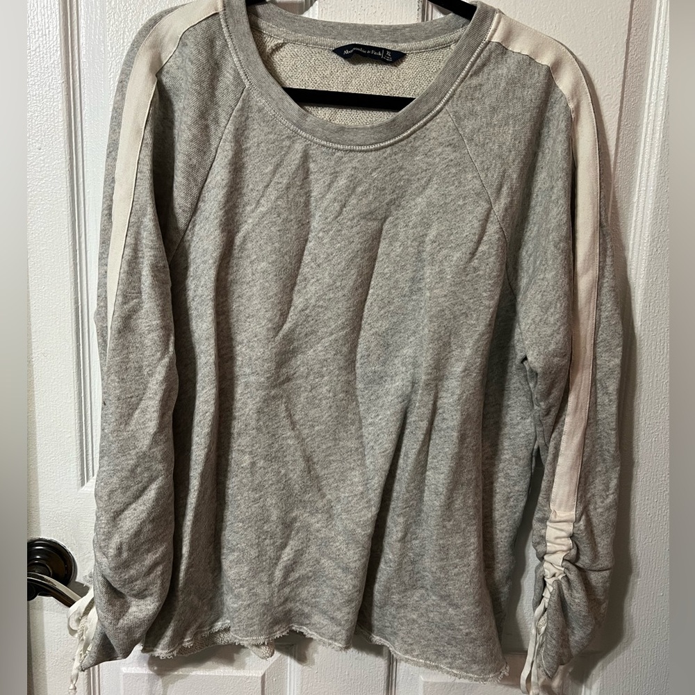 Abercrombie & Fitch Sweatshirt Tie Sleeve Ribbon Bow Ruched Drawstring XL